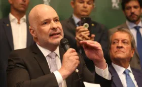 Imagem ilustrativa da imagem Advogado de Valdemar deixa processos de Bolsonaro no STF