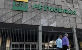 Imagem ilustrativa da imagem Após reunião com Petrobras, FUP celebra abertura de edital da estatal