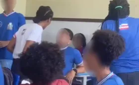 Imagem ilustrativa da imagem Vídeo: aluno agride colega mulher após discussão em escola de Salvador